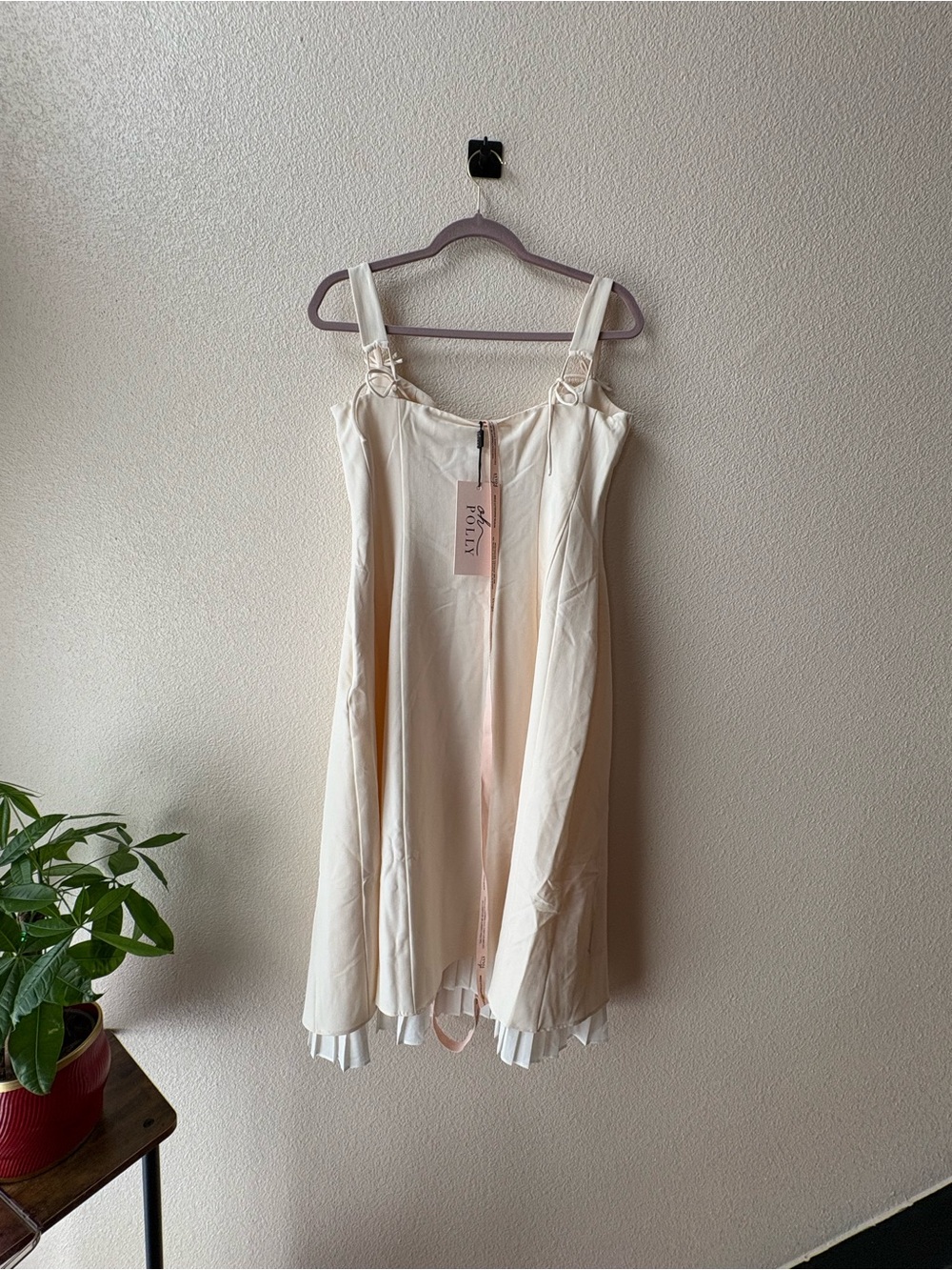 Oh Polly Isadora Bow-detailed pleaded A-line Midi Dress in Ivory - Picture 7 of 7